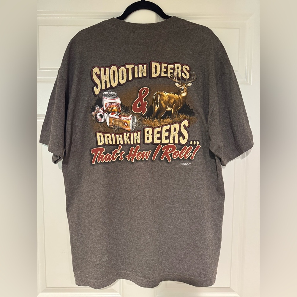 NEW NWT Men' Buck Wear Shootin Deers & Drinkin Beers Hunting Graphic T-shirt XL